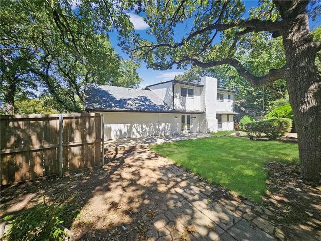 1914 Emerson Lane, Denton, TX 76209