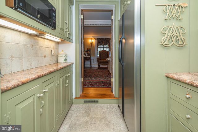 1224 TAYLORSVILLE RD, Washington Crossing, PA 18977