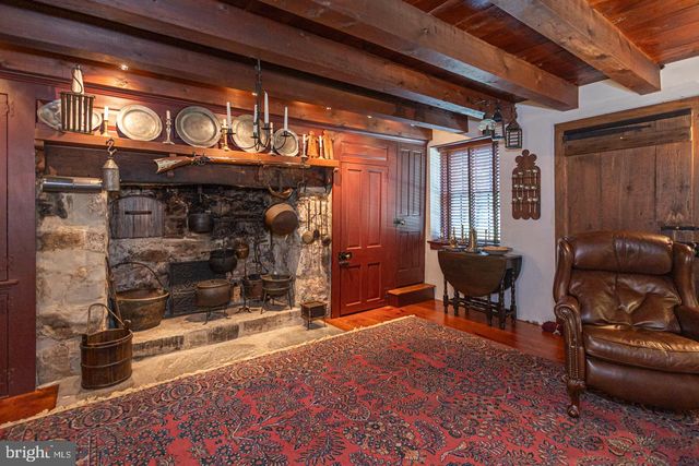 1224 TAYLORSVILLE RD, Washington Crossing, PA 18977