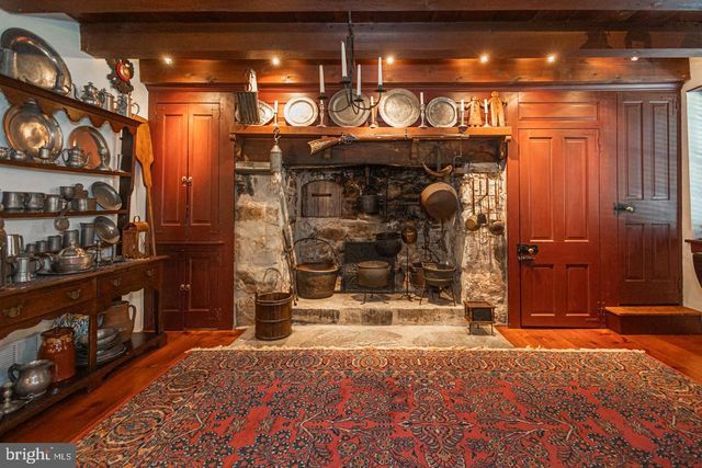 1224 TAYLORSVILLE RD, Washington Crossing, PA 18977