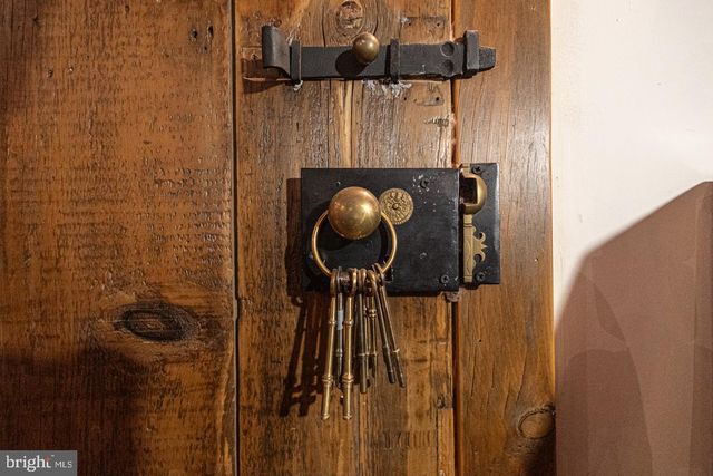 1224 TAYLORSVILLE RD, Washington Crossing, PA 18977