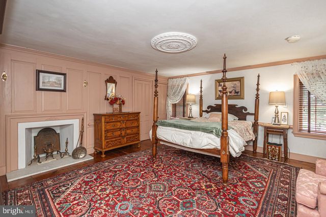 1224 TAYLORSVILLE RD, Washington Crossing, PA 18977