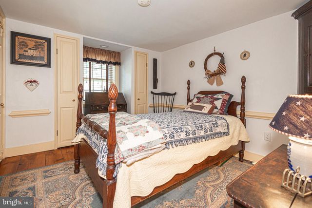 1224 TAYLORSVILLE RD, Washington Crossing, PA 18977