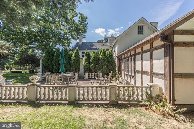 1224 TAYLORSVILLE RD, Washington Crossing, PA 18977