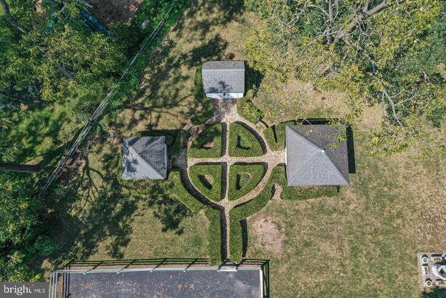 1224 TAYLORSVILLE RD, Washington Crossing, PA 18977