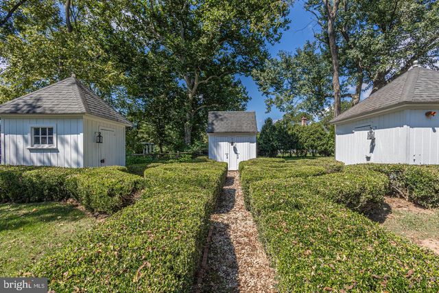 1224 TAYLORSVILLE RD, Washington Crossing, PA 18977