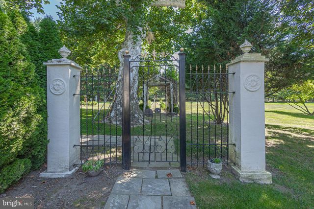 1224 TAYLORSVILLE RD, Washington Crossing, PA 18977