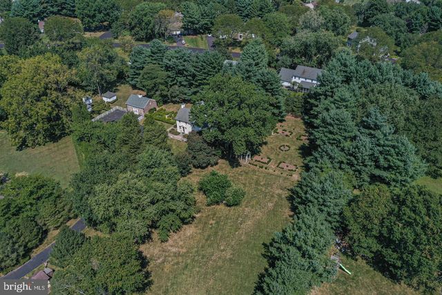 1224 TAYLORSVILLE RD, Washington Crossing, PA 18977