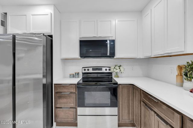 138 N Cooks Bridge Road, Jackson, NJ 08527