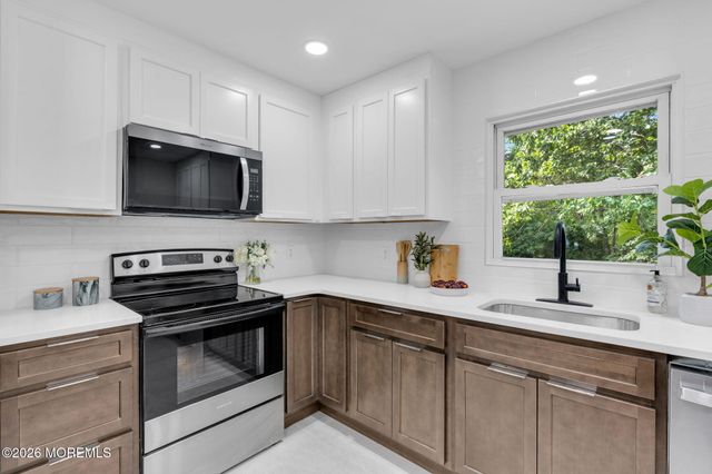 138 N Cooks Bridge Road, Jackson, NJ 08527