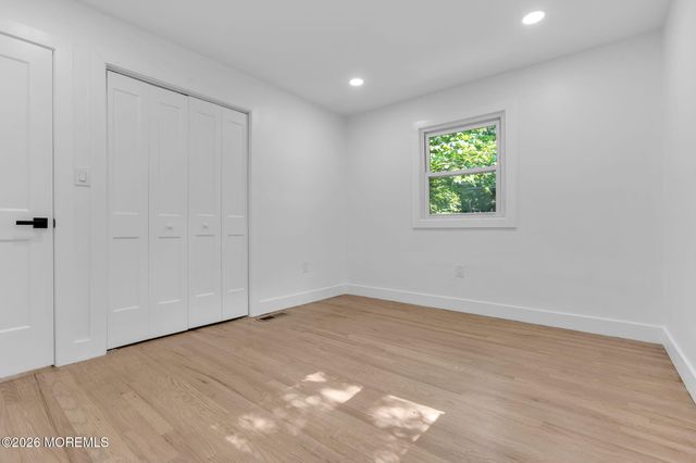 138 N Cooks Bridge Road, Jackson, NJ 08527