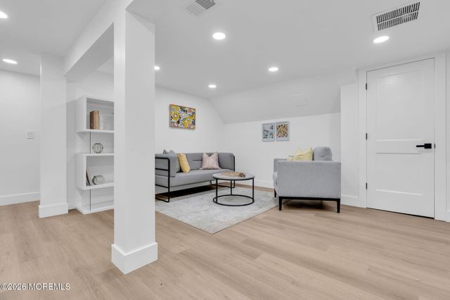 138 N Cooks Bridge Road, Jackson, NJ 08527