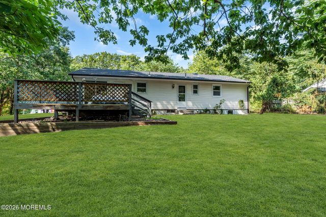 138 N Cooks Bridge Road, Jackson, NJ 08527