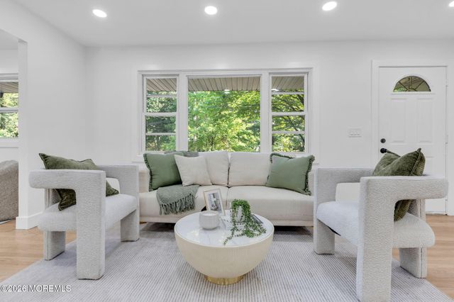 138 N Cooks Bridge Road, Jackson, NJ 08527