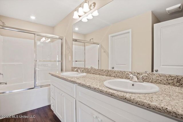 629 Oak Street, Ocean Springs, MS 39564