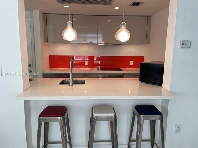 1460 Ocean Dr 401, Miami Beach, FL 33139