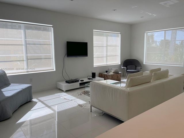 1460 Ocean Dr 401, Miami Beach, FL 33139