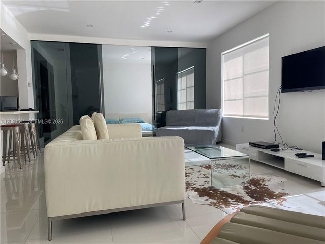 1460 Ocean Dr 401, Miami Beach, FL 33139