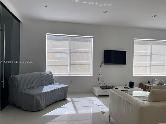 1460 Ocean Dr 401, Miami Beach, FL 33139