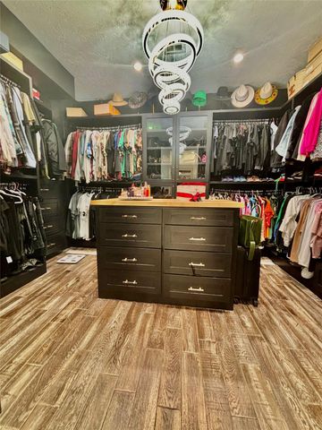 13510 Cascade Caverns Court, Houston, TX 77044