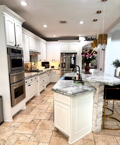 13510 Cascade Caverns Court, Houston, TX 77044