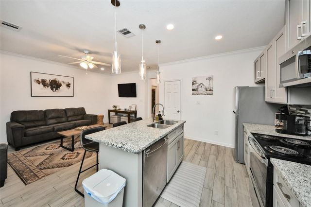 7980 Ethel Street B, Houston, TX 77028