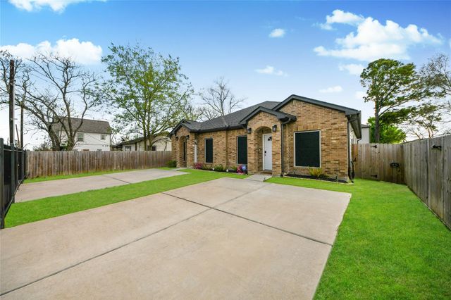 7980 Ethel Street B, Houston, TX 77028