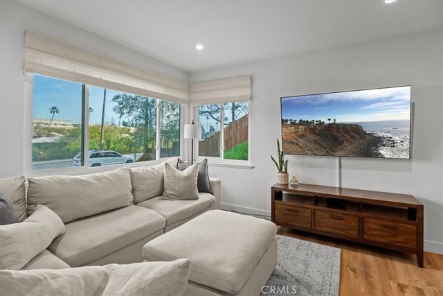 531 Rindge, Redondo Beach, CA 90278