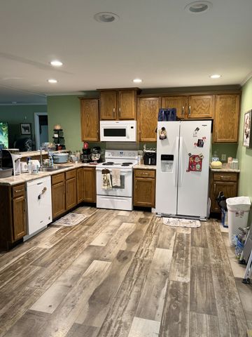 250 Clifford Dykes Rd, Tracy City, TN 37387