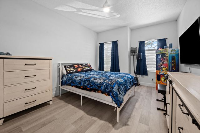 10761 PELICAN Drive, Wellington, FL 33414