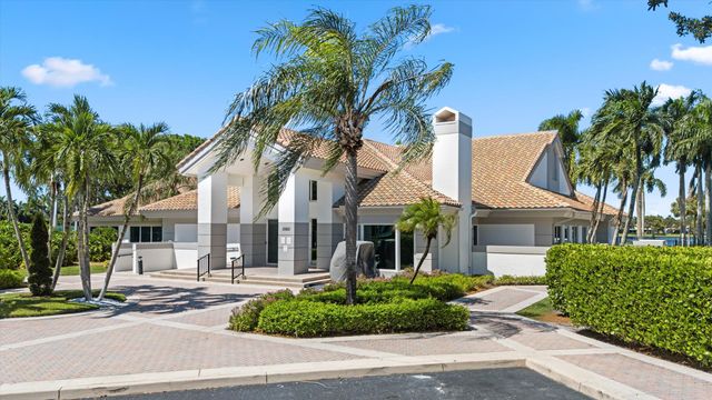10761 PELICAN Drive, Wellington, FL 33414
