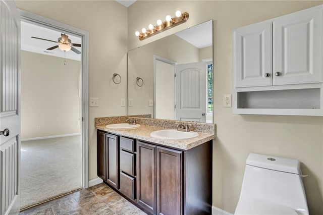 324 S Stonegate Drive, Seneca, SC 29678