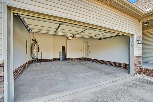 324 S Stonegate Drive, Seneca, SC 29678