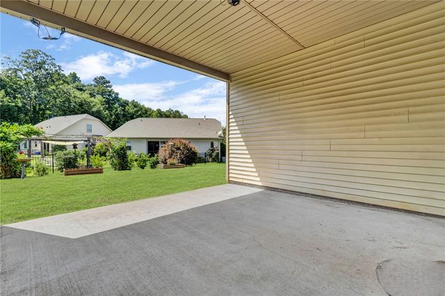 324 S Stonegate Drive, Seneca, SC 29678