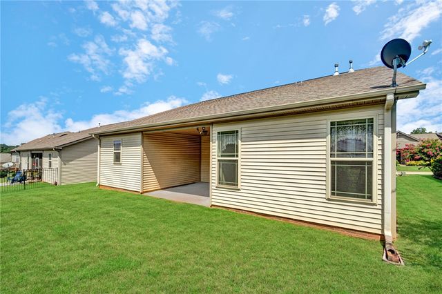 324 S Stonegate Drive, Seneca, SC 29678