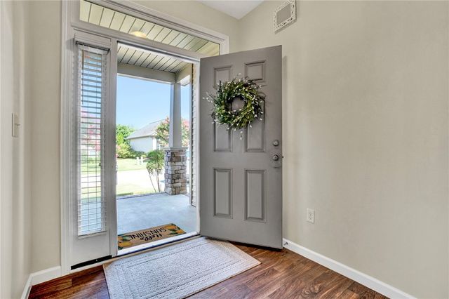 324 S Stonegate Drive, Seneca, SC 29678