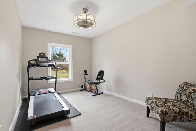 10389 Fox Run Road, Woodbury, MN 55129