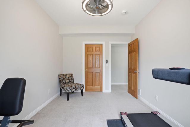 10389 Fox Run Road, Woodbury, MN 55129