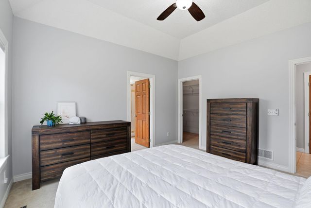 10389 Fox Run Road, Woodbury, MN 55129