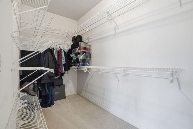 10389 Fox Run Road, Woodbury, MN 55129