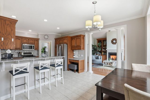 10389 Fox Run Road, Woodbury, MN 55129