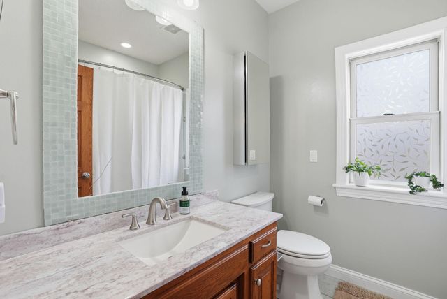 10389 Fox Run Road, Woodbury, MN 55129