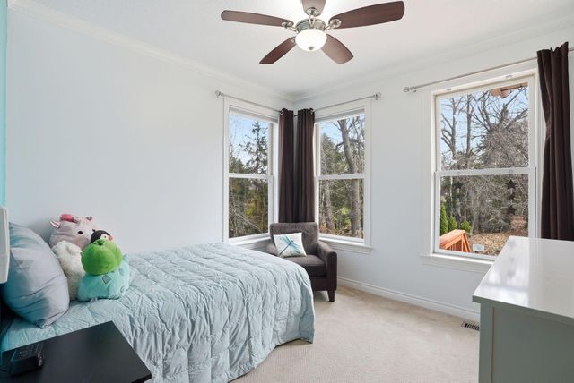 10389 Fox Run Road, Woodbury, MN 55129