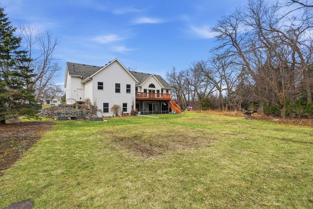 10389 Fox Run Road, Woodbury, MN 55129