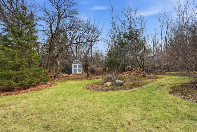 10389 Fox Run Road, Woodbury, MN 55129