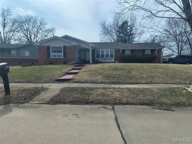 2703 Aberdeen Drive, Florissant, MO 63033