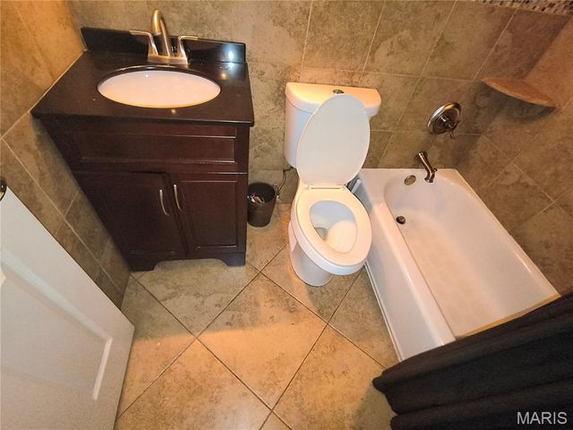 2703 Aberdeen Drive, Florissant, MO 63033