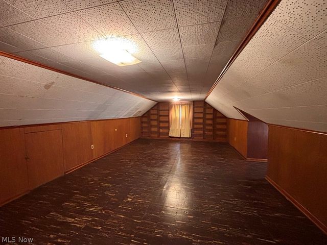 1006 Third Avenue, New Cumberland, WV 26047