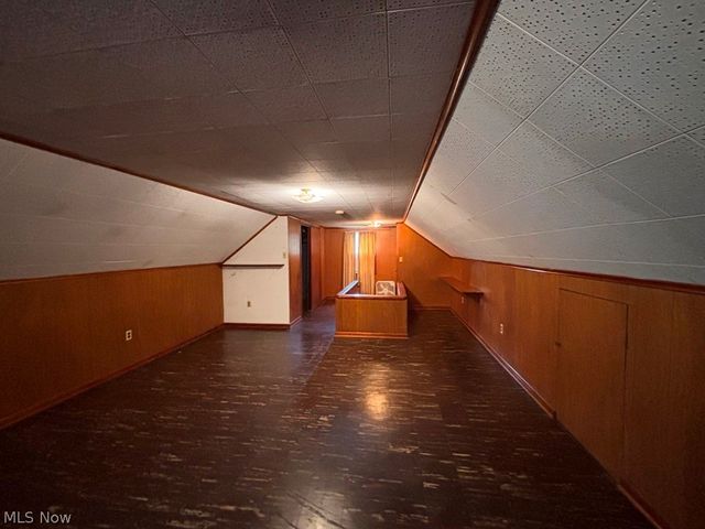 1006 Third Avenue, New Cumberland, WV 26047