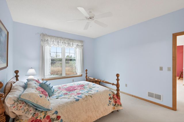 3739 Lawndale Lane N, Plymouth, MN 55446